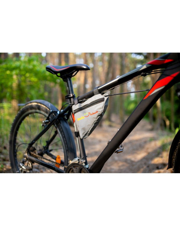 sumka-velosipedna-dan