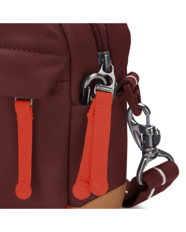 sumka-pacsafe-go