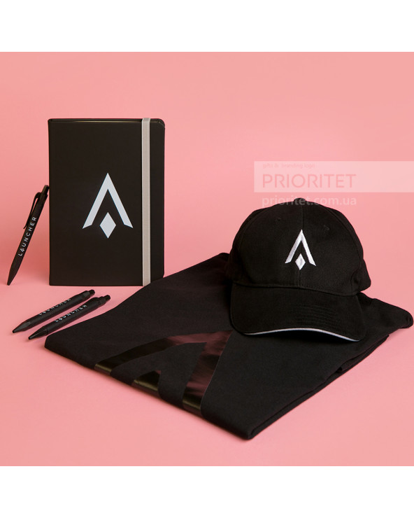 Welcome pack з кепкою, футболкою та канцелярією